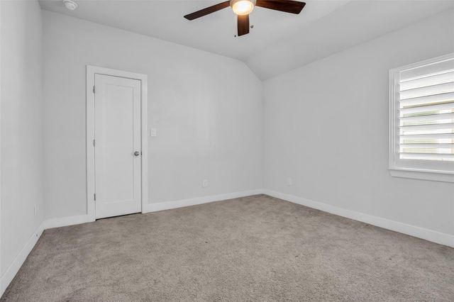 16 Clearview Terrace Place, The Woodlands, TX 77375