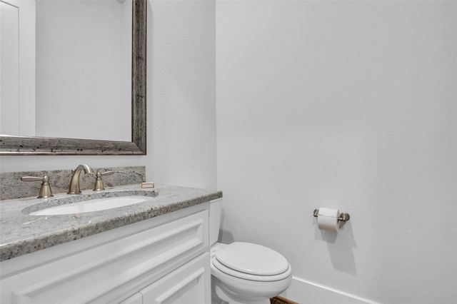 16 Clearview Terrace Place, The Woodlands, TX 77375