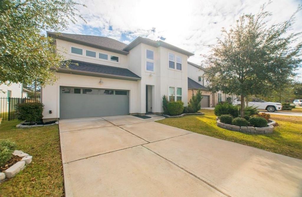 16 Clearview Terrace Place, The Woodlands, TX 77375