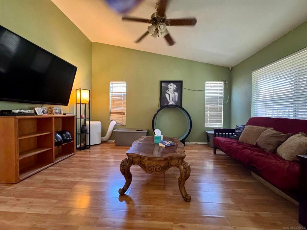 36877 Blanc, Winchester, CA 92596 — photo 3