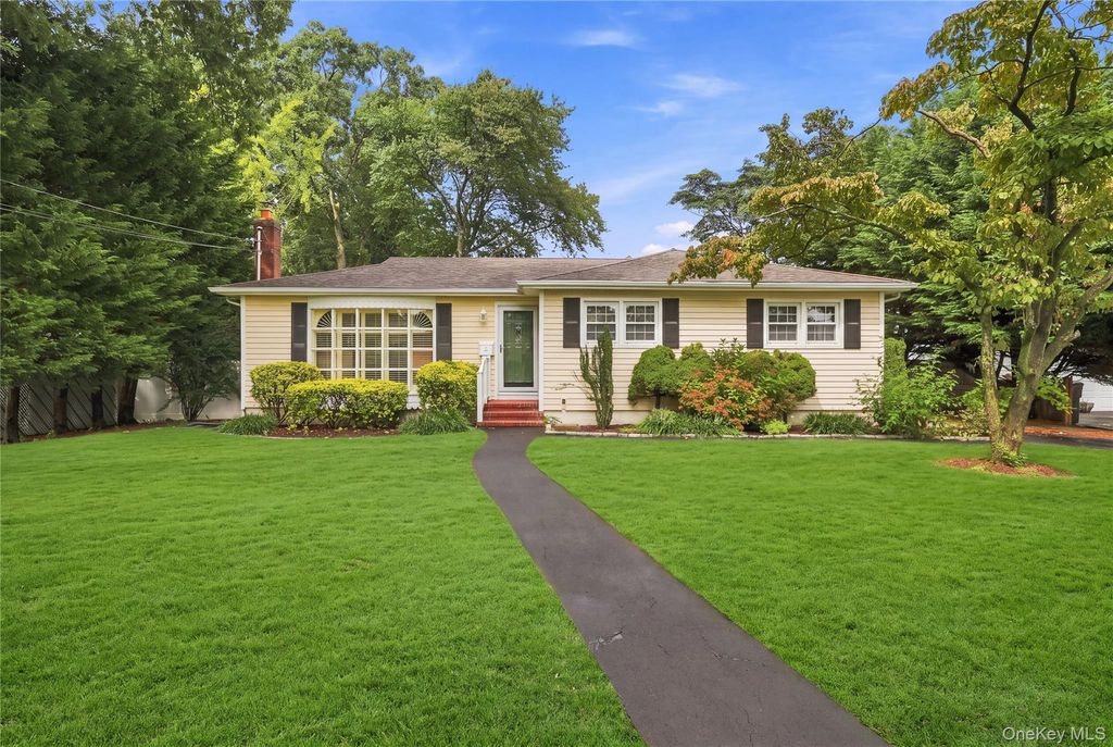 23 Roy Avenue, West Islip, NY 11795 — exterior