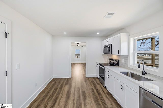 1 Delmar Avenue, Greenville, SC 29609