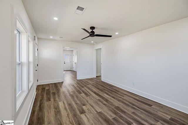 1 Delmar Avenue, Greenville, SC 29609