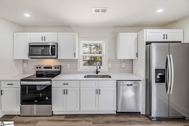 1 Delmar Avenue, Greenville, SC 29609