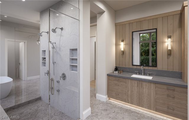 3696 NELSONS WALK, Naples, FL 34102