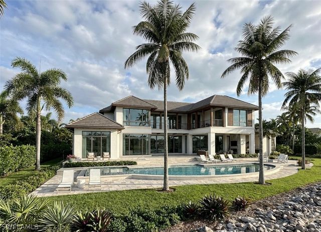 3696 NELSONS WALK, Naples, FL 34102