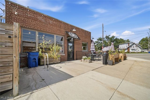16200 Ernadale Avenue, Cleveland, OH 44111