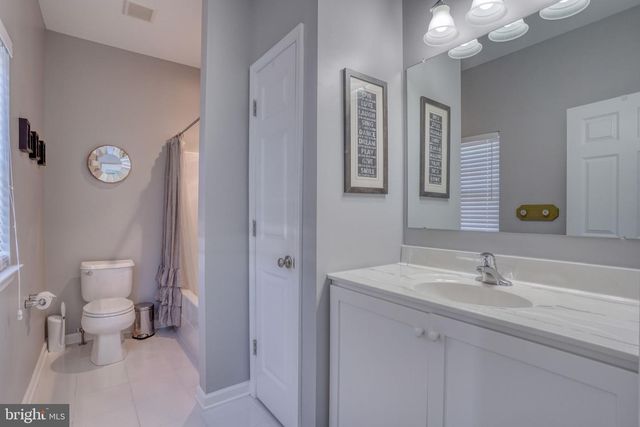 202 WICKERBERRY DR, Middletown, DE 19709