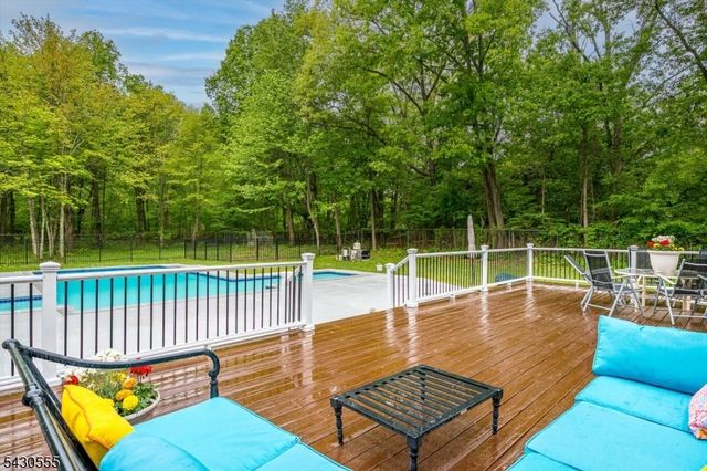 270 Mountain Rd, Bernards Twp., NJ 07920