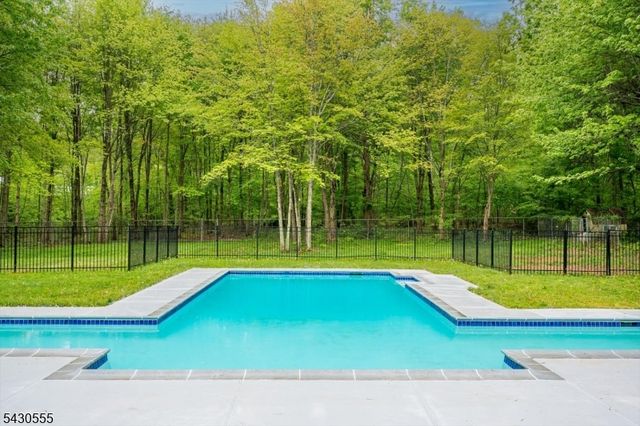 270 Mountain Rd, Bernards Twp., NJ 07920