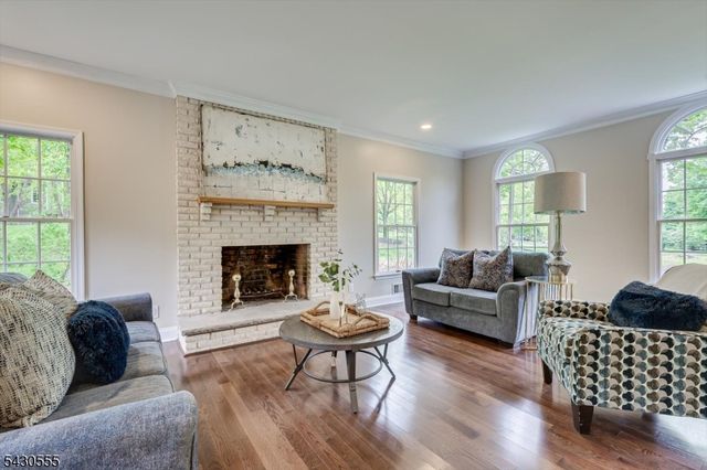 270 Mountain Rd, Bernards Twp., NJ 07920