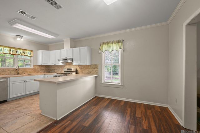 29809 S Cafe Line Rd, Albany, LA 70711