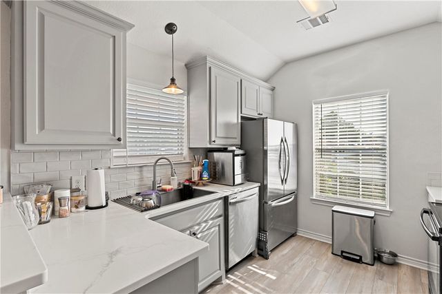 2659 Symphony Park Drive, Bryan, TX 77802