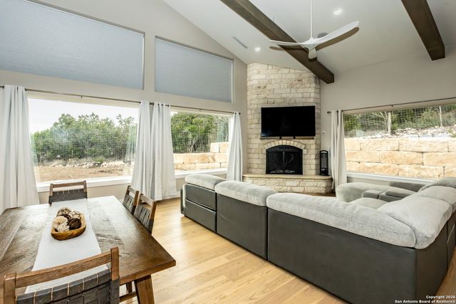 225 Arrowhead Lane, Pipe Creek, TX 78063