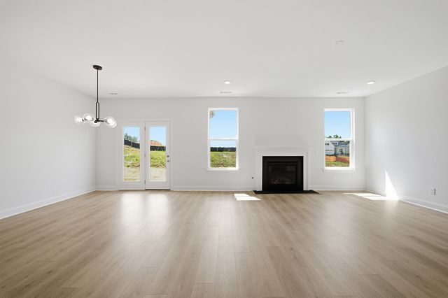 340 Patana, White House, TN 37188