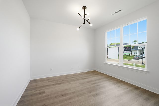 340 Patana, White House, TN 37188
