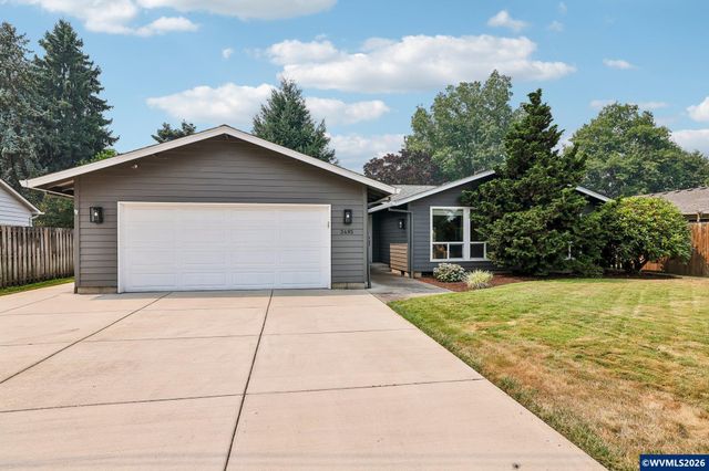 3495 Oak St, Hubbard, OR 97032