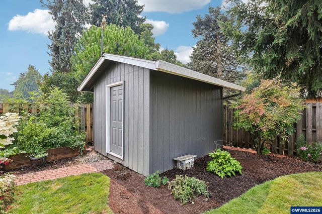 3495 Oak St, Hubbard, OR 97032