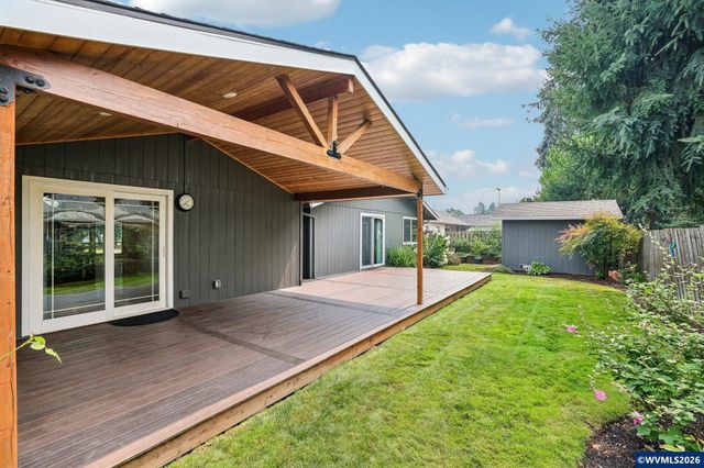 3495 Oak St, Hubbard, OR 97032