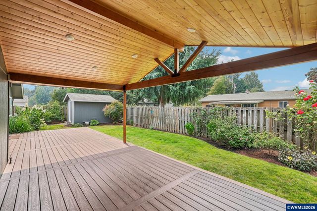 3495 Oak St, Hubbard, OR 97032