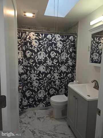 2406 S 12TH ST, Camden, NJ 08104