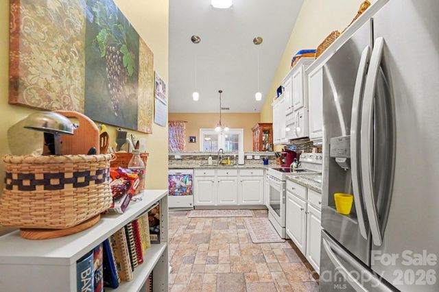 1274 Emory Lane NW, Concord, NC 28027