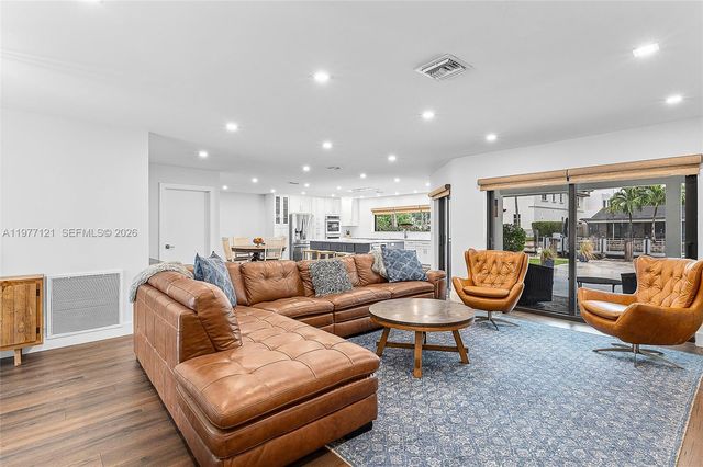 1250 NE 27th Terrace, Pompano Beach, FL 33062