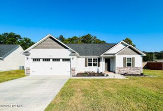 206 Westfield Drive, Richlands, NC 28574