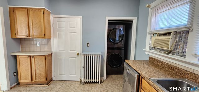 52 Davis Street, New Haven, CT 06515