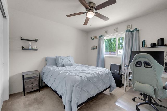 5713 Prince Edward Ln, Riverbank, CA 95367