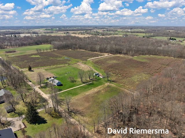 466 27th Street, Allegan, MI 49010