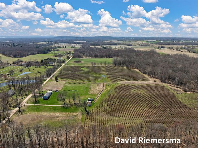 466 27th Street, Allegan, MI 49010