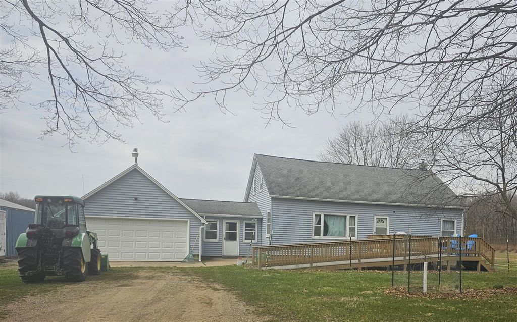 466 27th Street, Allegan, MI 49010