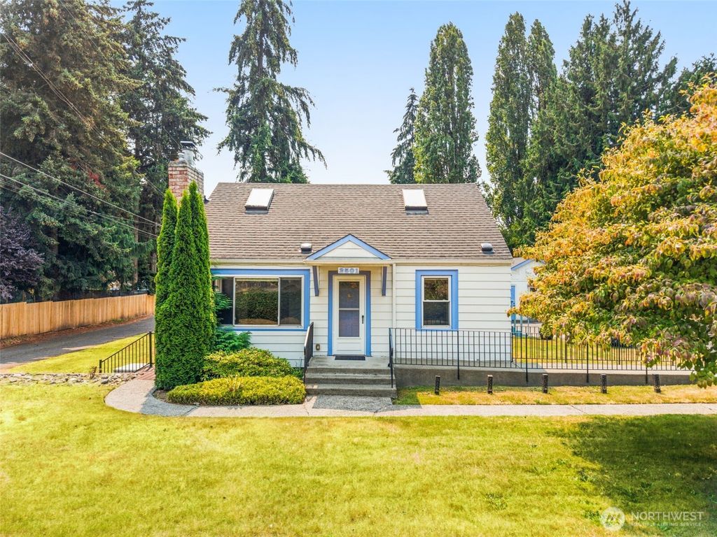 2501 SW 112th Street, Seattle, WA 98146