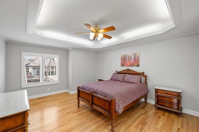 704 NE Ashmont Place, Lee's Summit, MO 64064