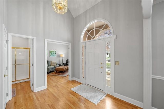 704 NE Ashmont Place, Lee's Summit, MO 64064