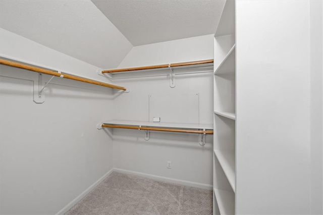 704 NE Ashmont Place, Lee's Summit, MO 64064