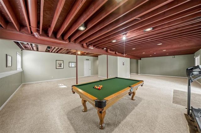 704 NE Ashmont Place, Lee's Summit, MO 64064