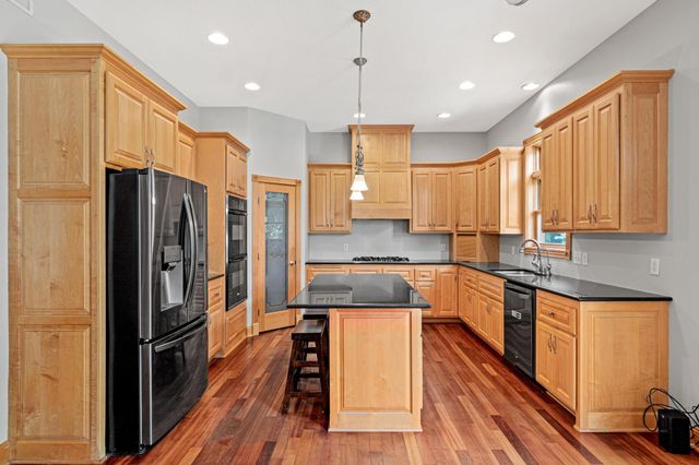 101 8th Avenue SE, Isanti, MN 55040