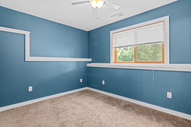 101 8th Avenue SE, Isanti, MN 55040