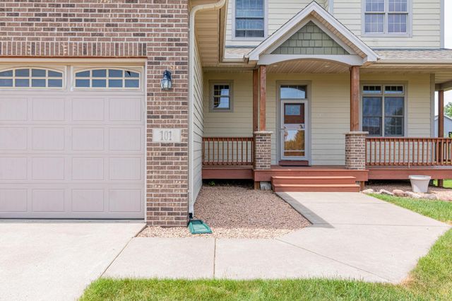 101 8th Avenue SE, Isanti, MN 55040