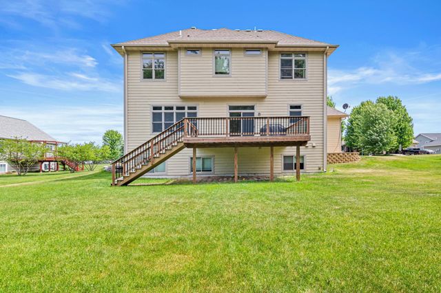 101 8th Avenue SE, Isanti, MN 55040