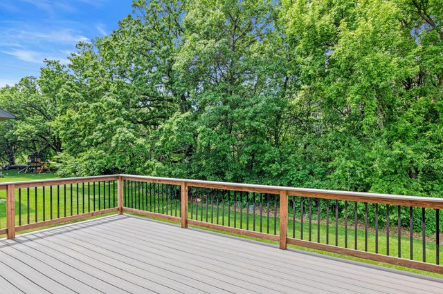 101 8th Avenue SE, Isanti, MN 55040