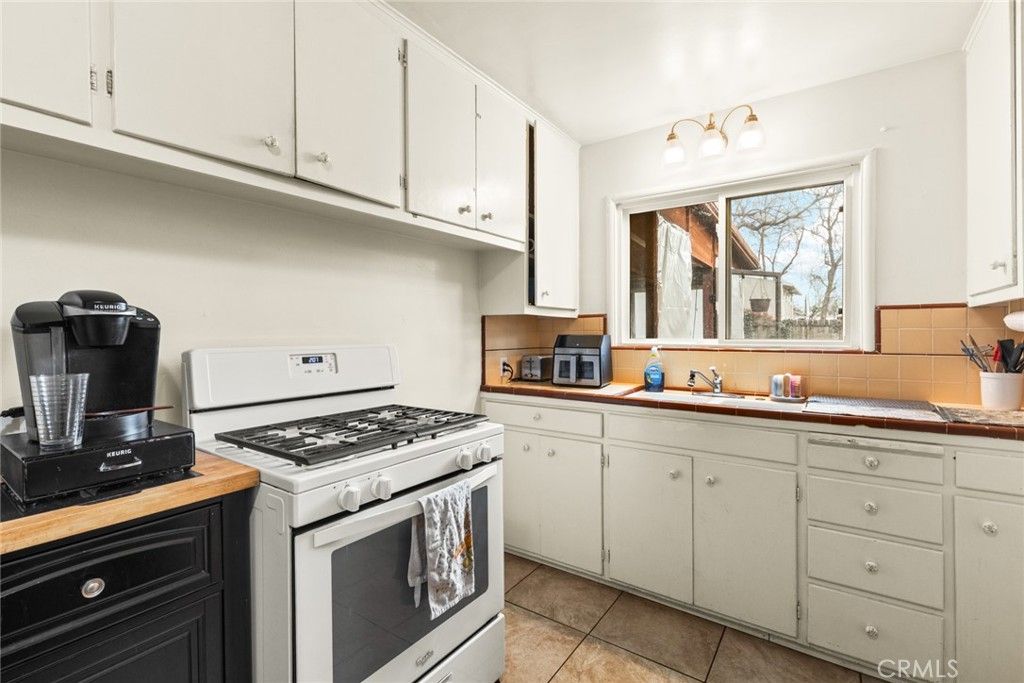 Image 6 of property listing at 119 Macdonald, Chico, CA 95926