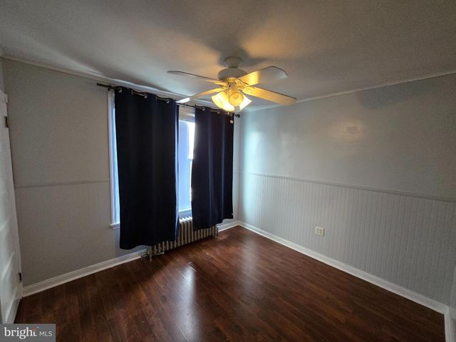 460 SHURS LN, Philadelphia, PA 19128