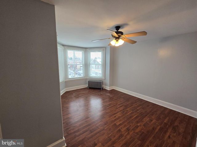 460 SHURS LN, Philadelphia, PA 19128