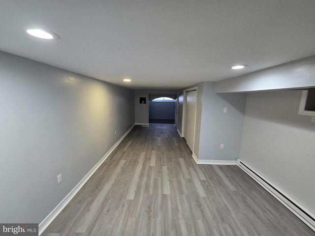 460 SHURS LN, Philadelphia, PA 19128