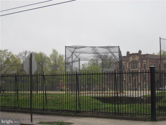 460 SHURS LN, Philadelphia, PA 19128