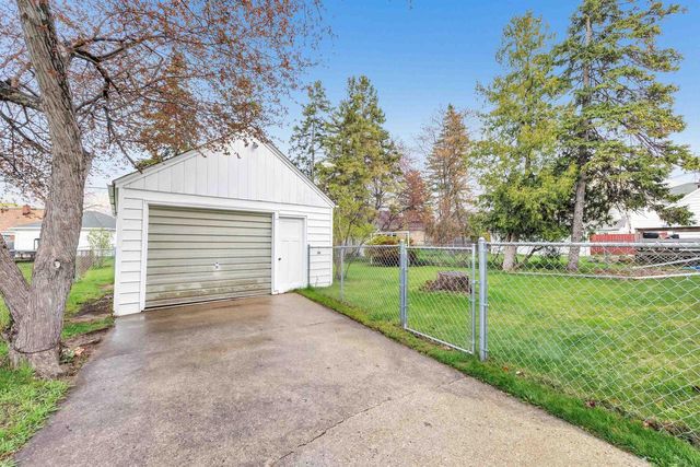1465 HARVEY STREET, Green Bay, WI 54302