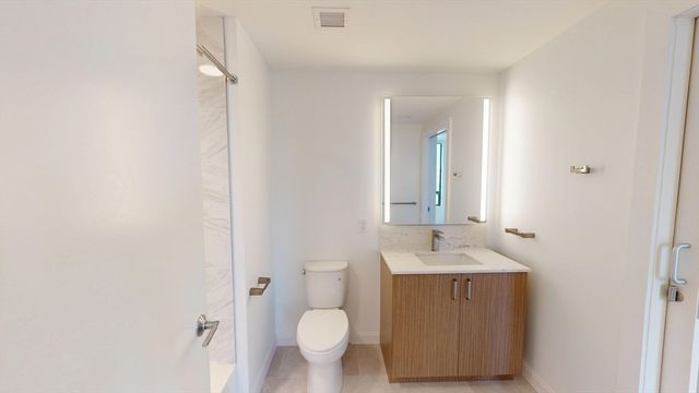60 Kilmarnock St 842, Boston, MA 02215